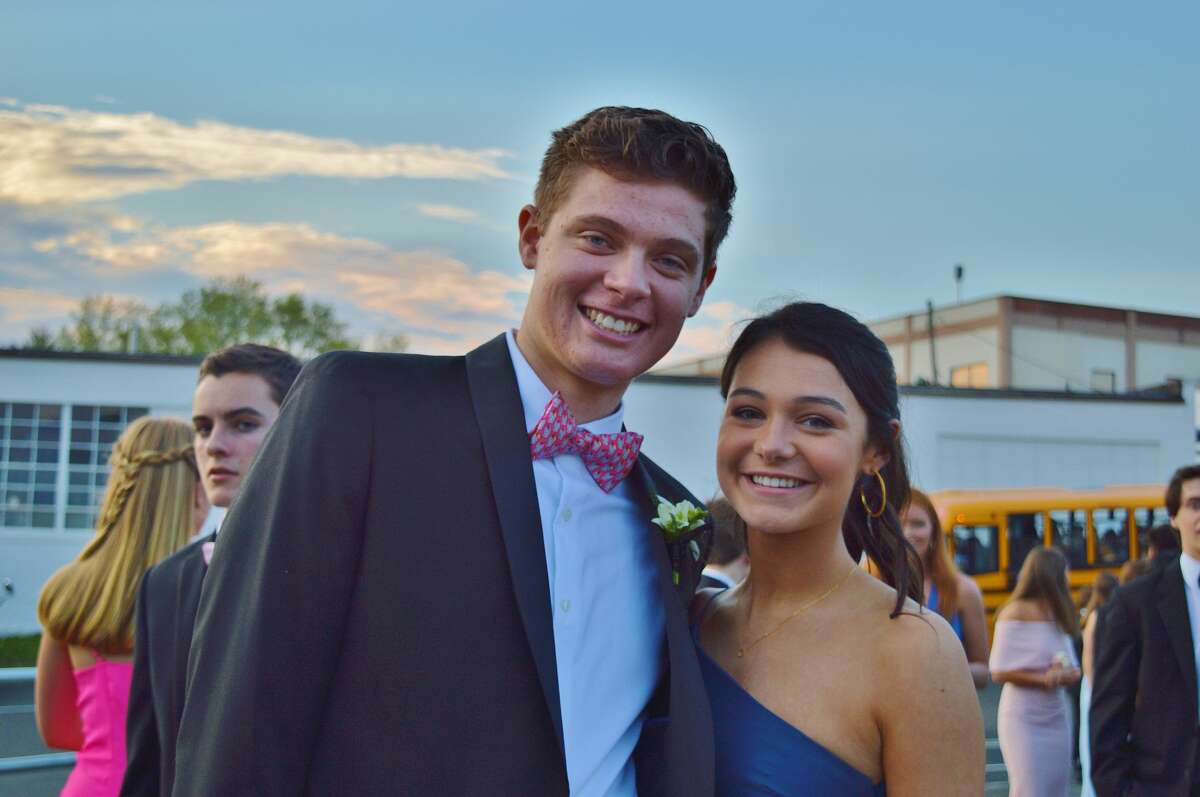 Darien High School held its prom on May 17, 2019 at the Stamford Loading Dock. Were you SEEN?