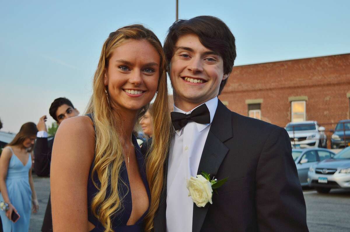 Darien High School held its prom on May 17, 2019 at the Stamford Loading Dock. Were you SEEN?