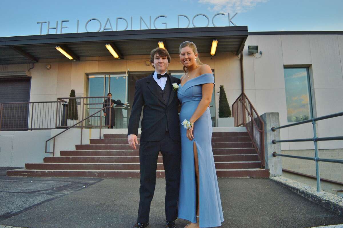 Darien High School held its prom on May 17, 2019 at the Stamford Loading Dock. Were you SEEN?