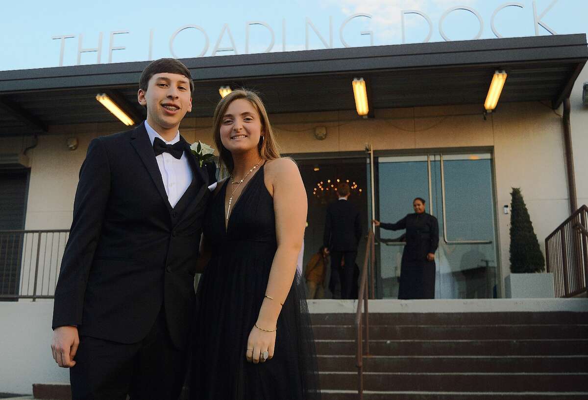 Darien High School held its prom on May 17, 2019 at the Stamford Loading Dock. Were you SEEN?