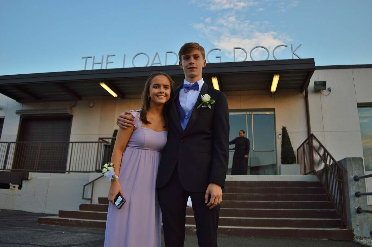 Darien High School held its prom on May 17, 2019 at the Stamford Loading Dock. Were you SEEN?
