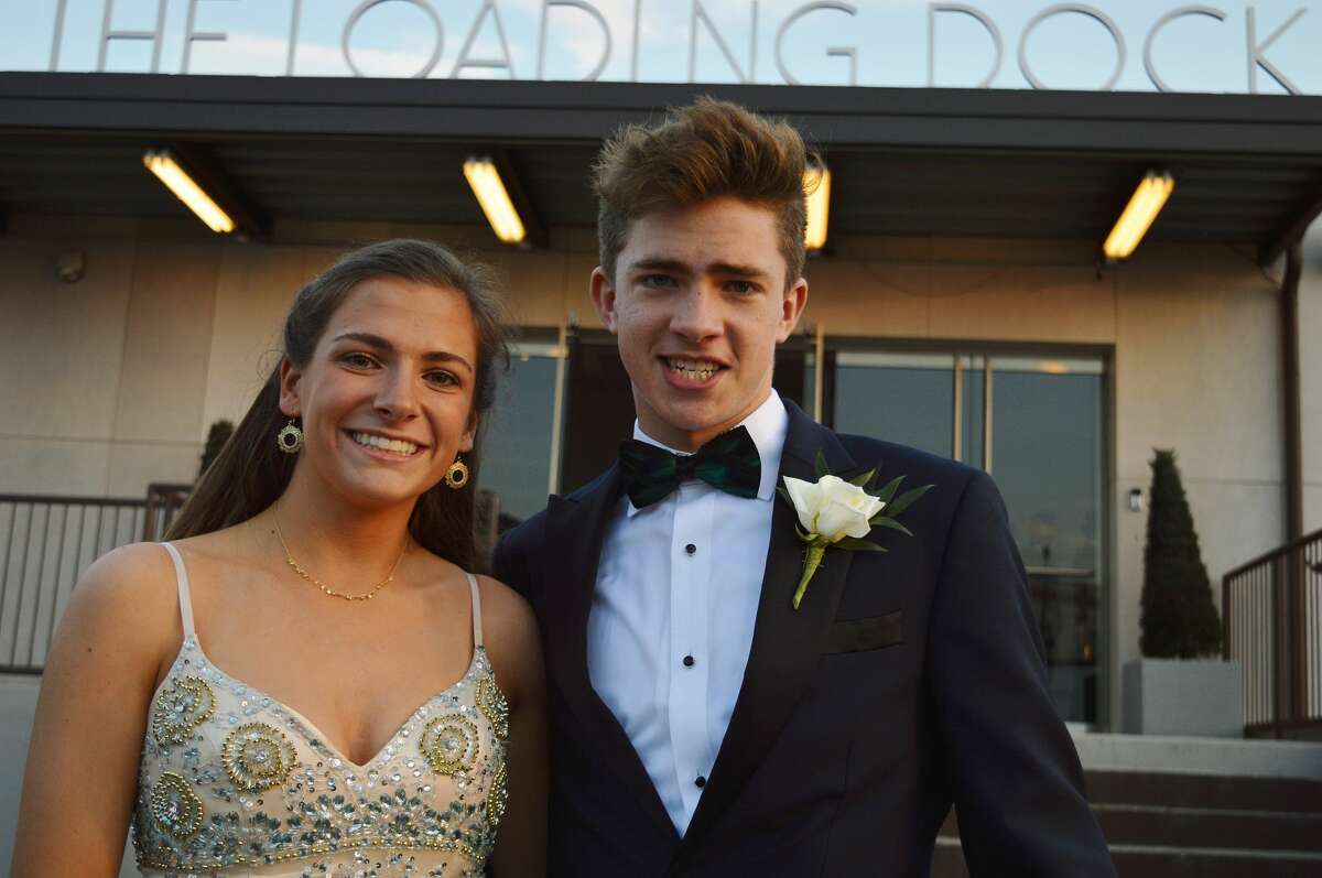 Darien High School held its prom on May 17, 2019 at the Stamford Loading Dock. Were you SEEN?