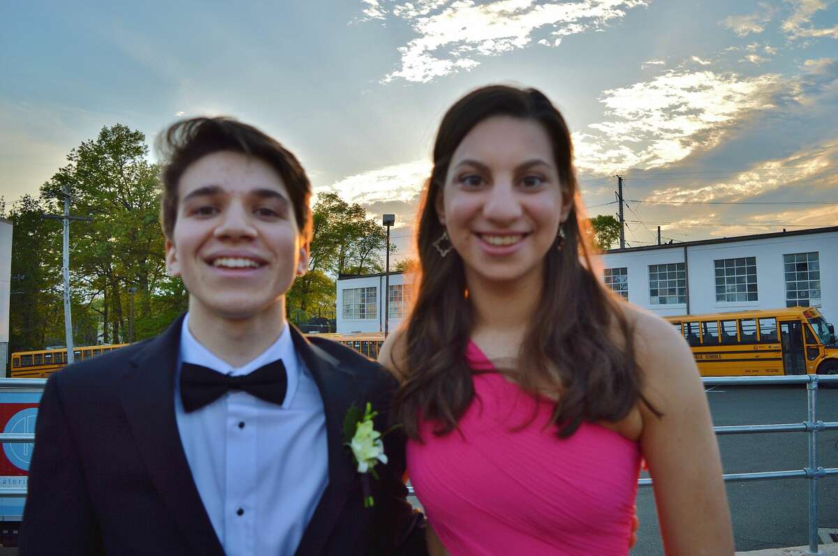 Darien High School held its prom on May 17, 2019 at the Stamford Loading Dock. Were you SEEN?