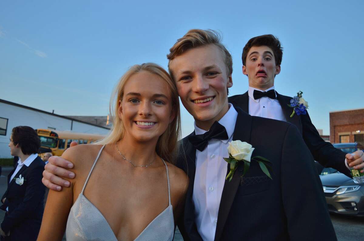 Darien High School held its prom on May 17, 2019 at the Stamford Loading Dock. Were you SEEN?