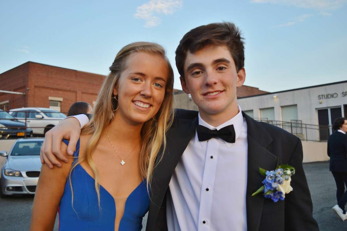 Darien High School held its prom on May 17, 2019 at the Stamford Loading Dock. Were you SEEN?