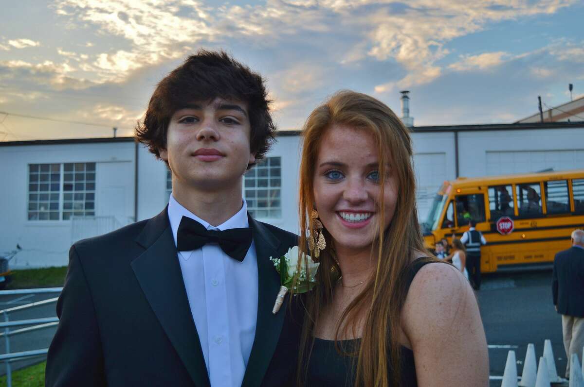 Darien High School held its prom on May 17, 2019 at the Stamford Loading Dock. Were you SEEN?