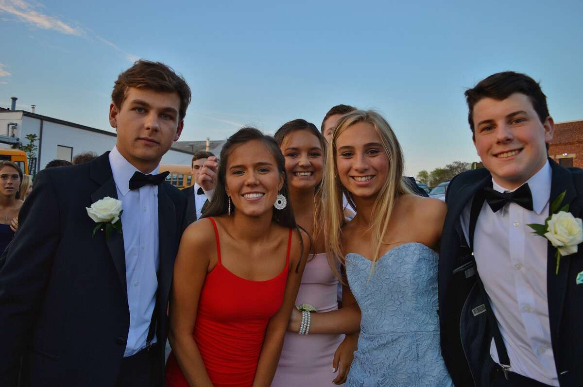 Darien High School held its prom on May 17, 2019 at the Stamford Loading Dock. Were you SEEN?