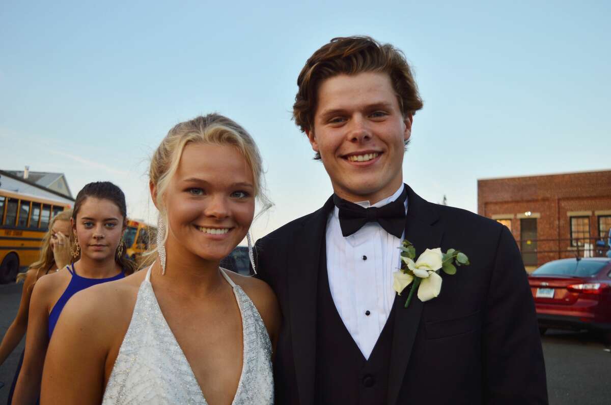 Darien High School held its prom on May 17, 2019 at the Stamford Loading Dock. Were you SEEN?