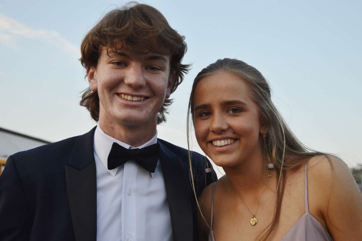 Darien High School held its prom on May 17, 2019 at the Stamford Loading Dock. Were you SEEN?