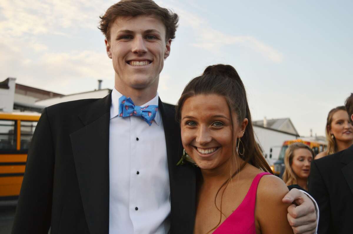 Darien High School held its prom on May 17, 2019 at the Stamford Loading Dock. Were you SEEN?