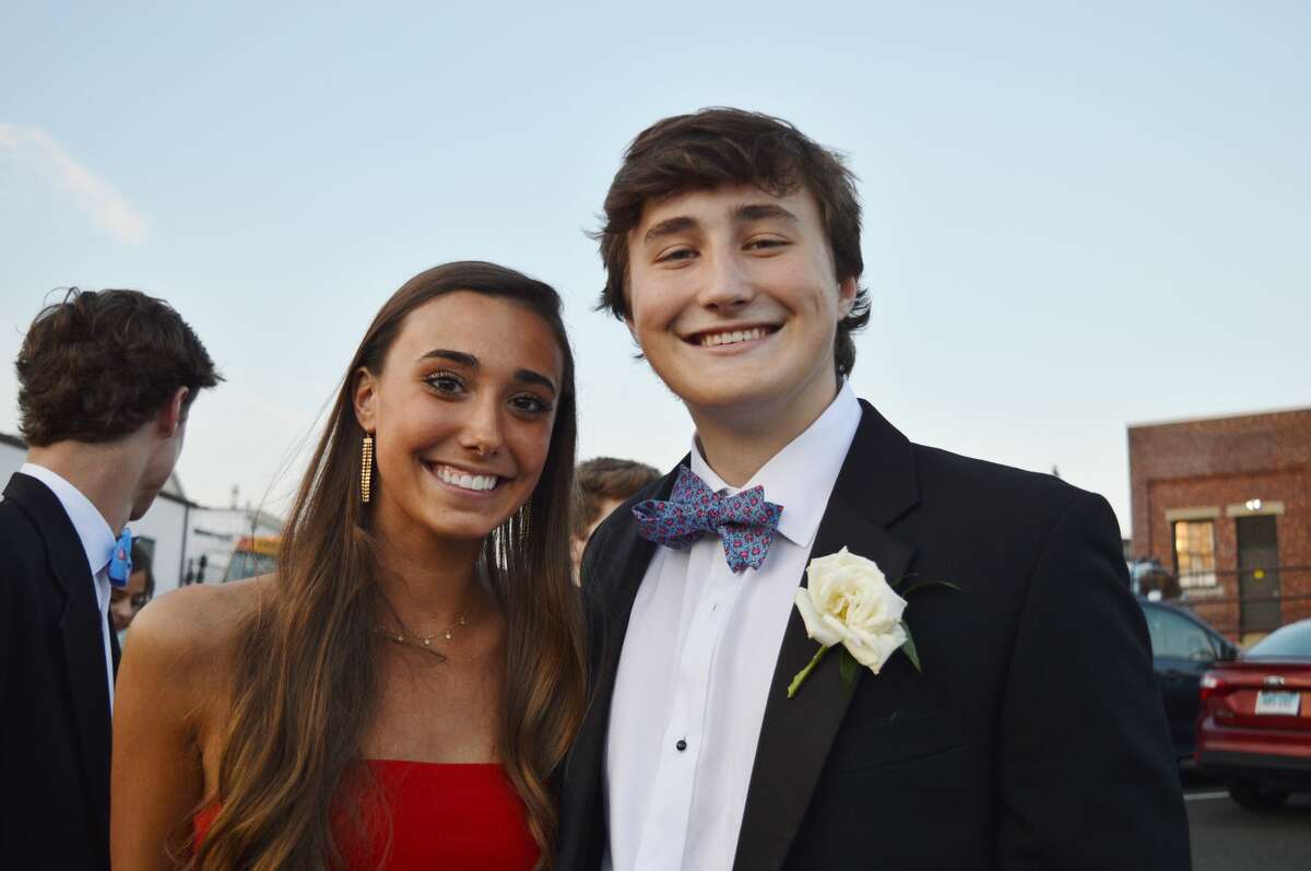 Darien High School held its prom on May 17, 2019 at the Stamford Loading Dock. Were you SEEN?