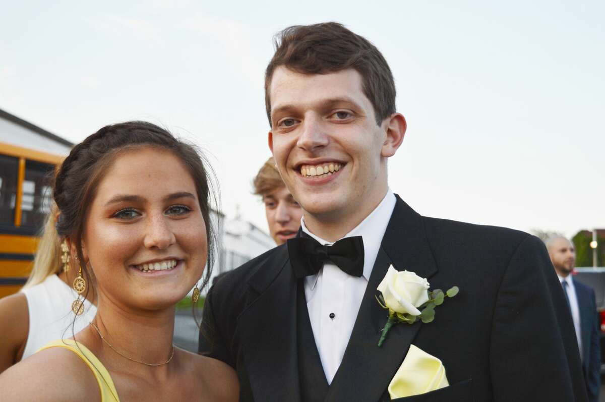Darien High School held its prom on May 17, 2019 at the Stamford Loading Dock. Were you SEEN?