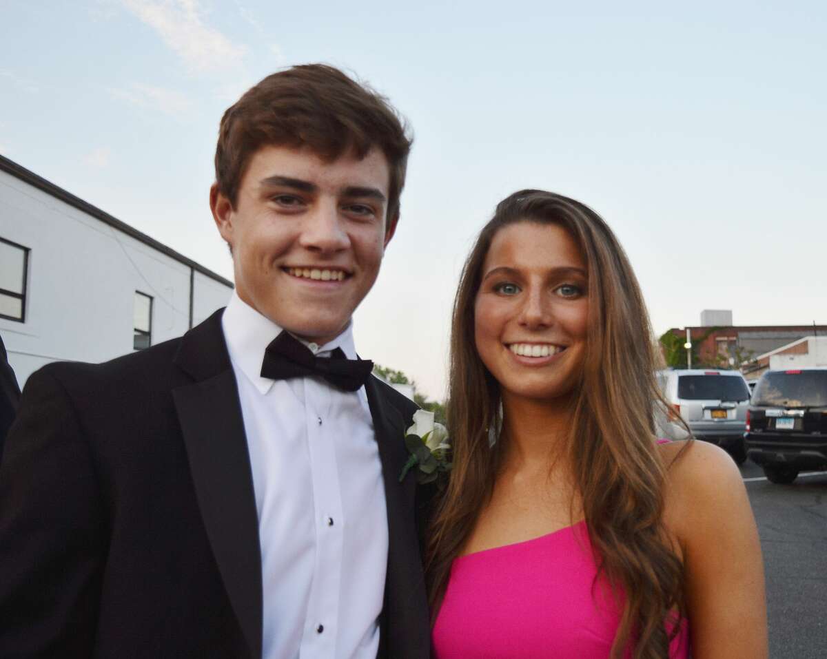 Darien High School held its prom on May 17, 2019 at the Stamford Loading Dock. Were you SEEN?