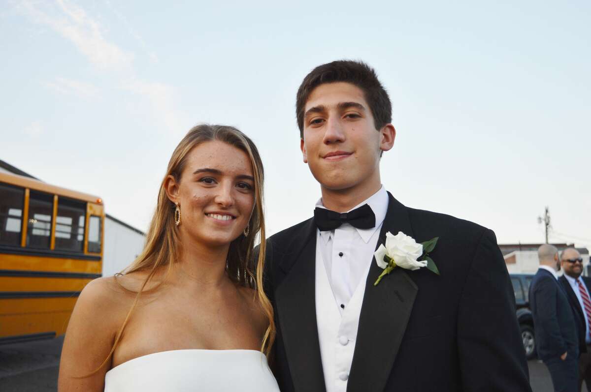 Darien High School held its prom on May 17, 2019 at the Stamford Loading Dock. Were you SEEN?