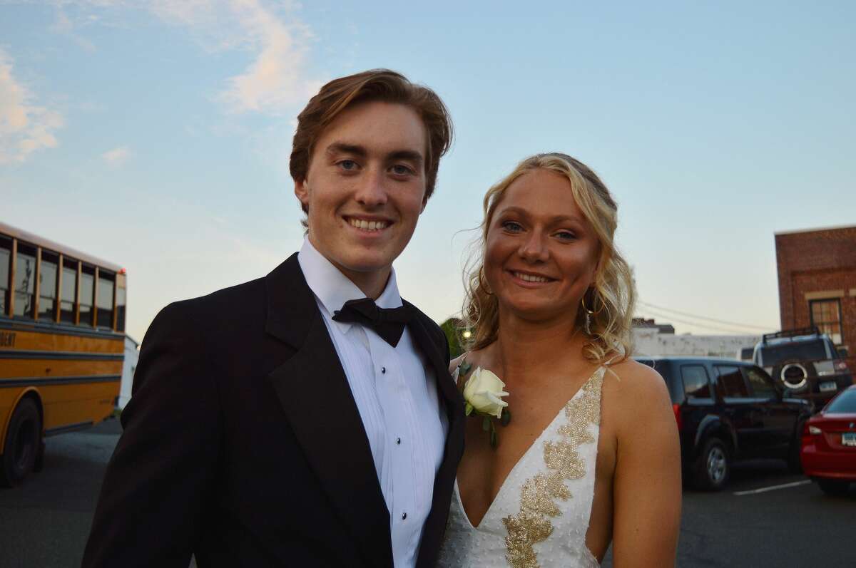 Darien High School held its prom on May 17, 2019 at the Stamford Loading Dock. Were you SEEN?