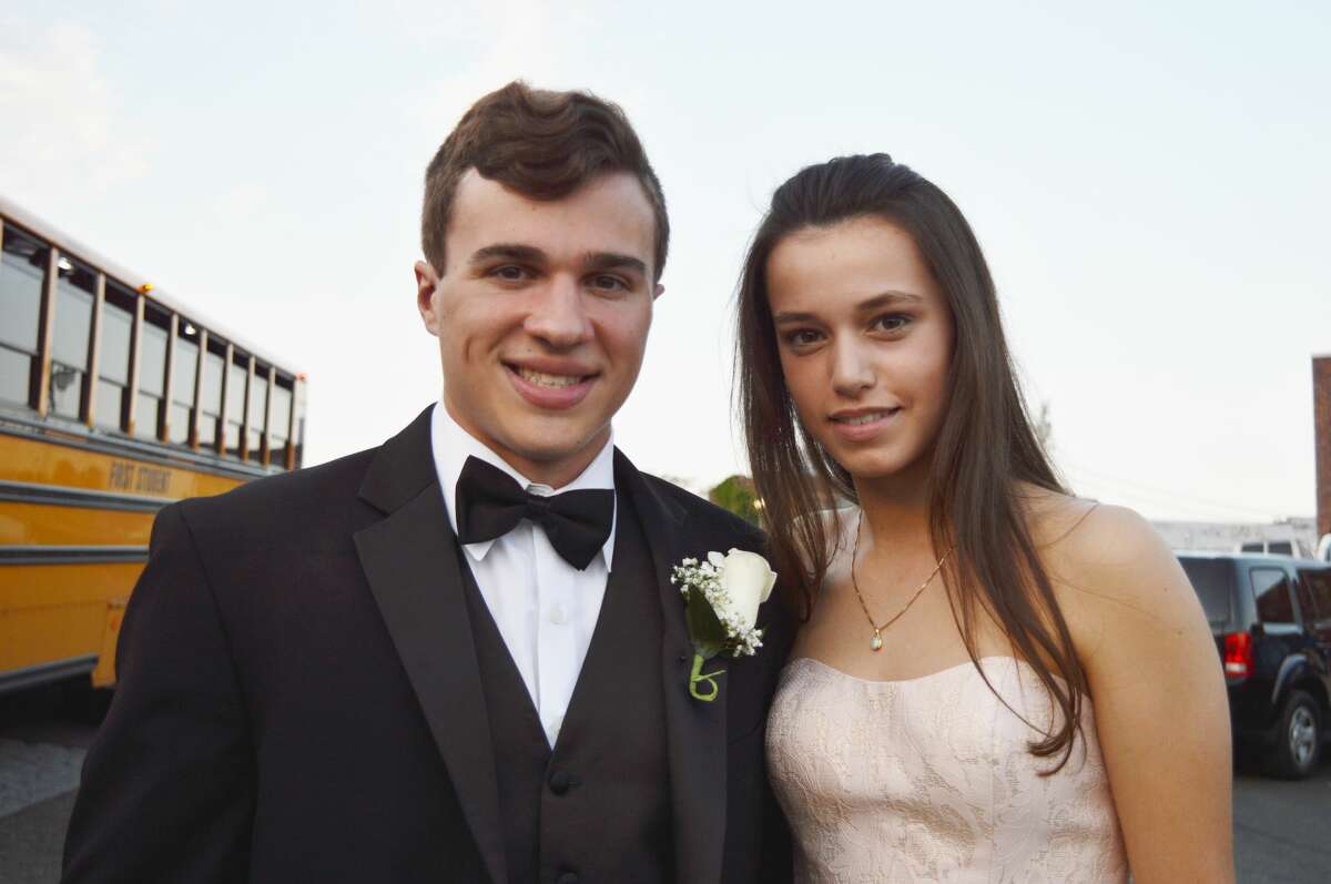 Darien High School held its prom on May 17, 2019 at the Stamford Loading Dock. Were you SEEN?