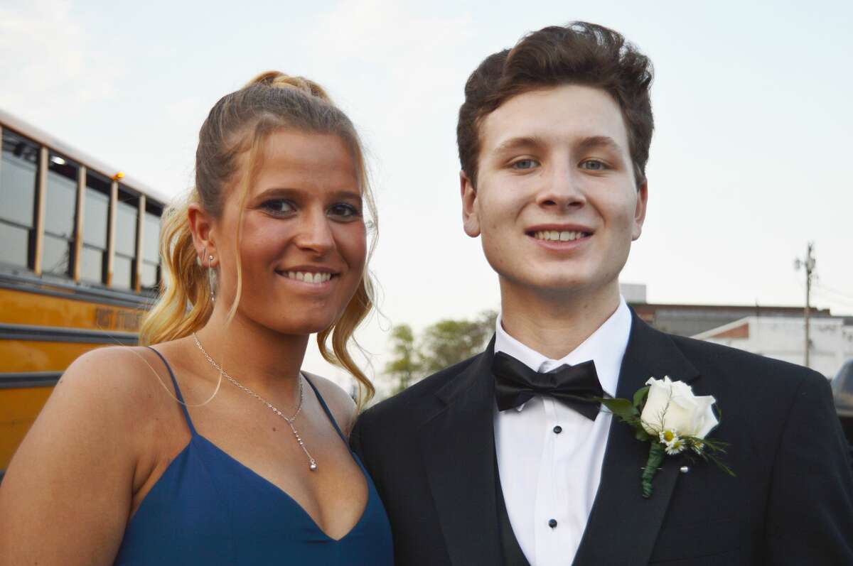 Darien High School held its prom on May 17, 2019 at the Stamford Loading Dock. Were you SEEN?