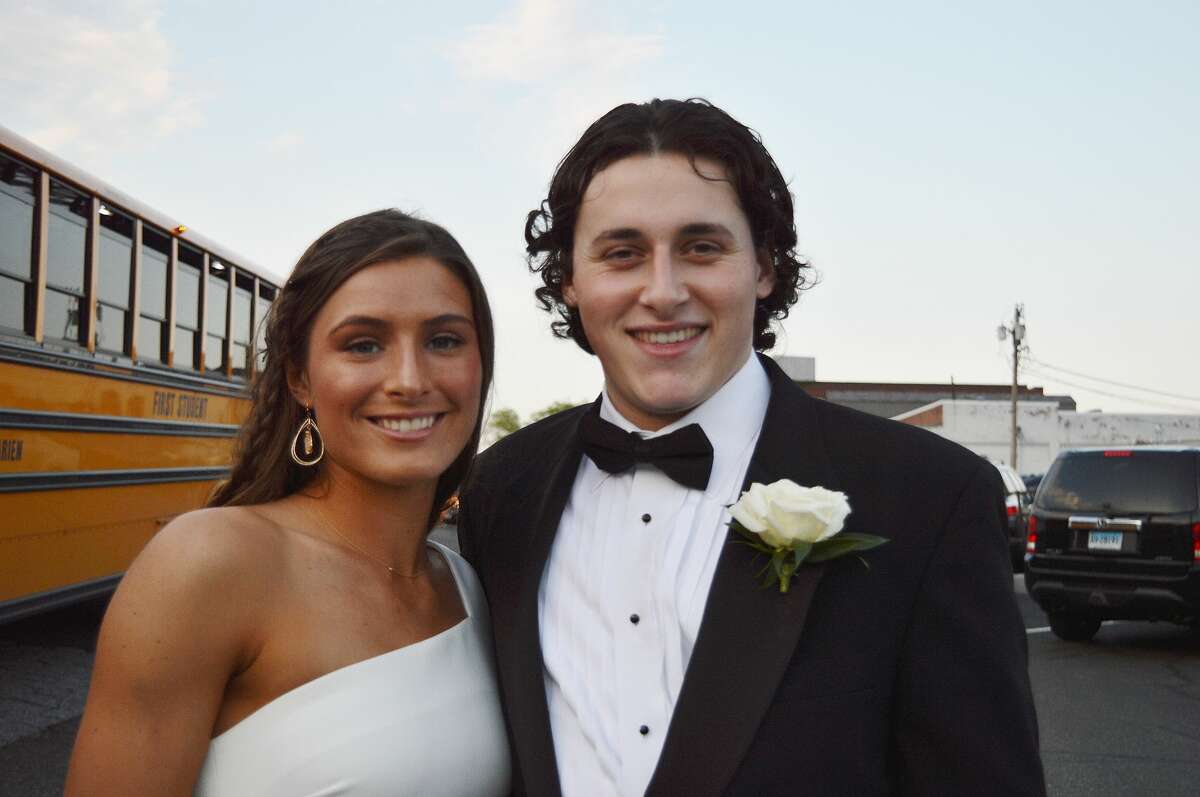 Darien High School held its prom on May 17, 2019 at the Stamford Loading Dock. Were you SEEN?