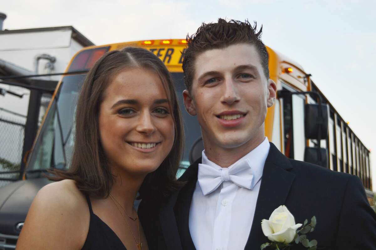 Darien High School held its prom on May 17, 2019 at the Stamford Loading Dock. Were you SEEN?