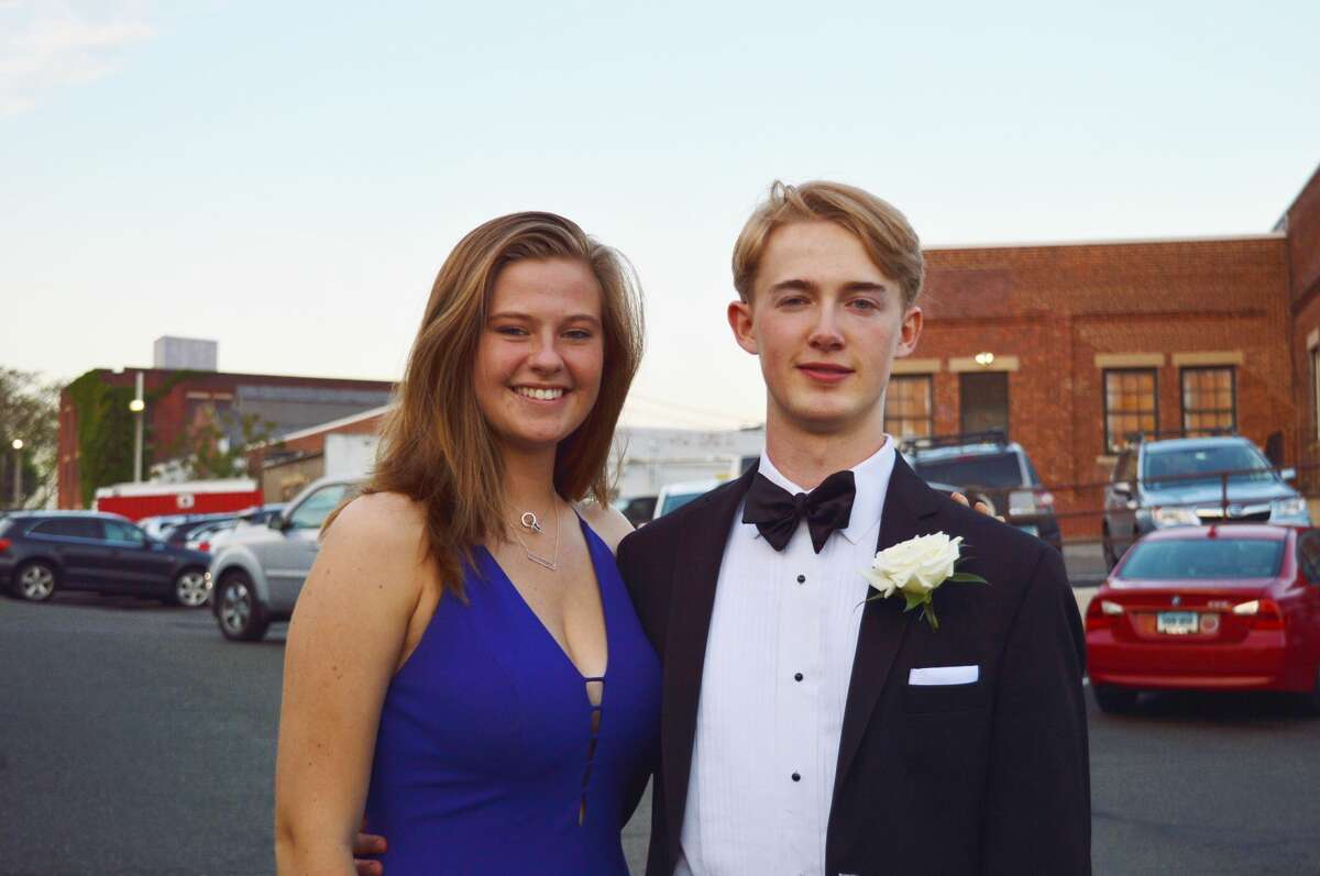 Darien High School held its prom on May 17, 2019 at the Stamford Loading Dock. Were you SEEN?