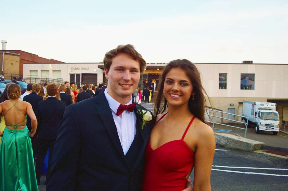 Darien High School held its prom on May 17, 2019 at the Stamford Loading Dock. Were you SEEN?