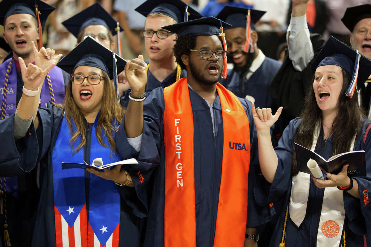 Photos UTSA's largest graduating class walked the stage this weekend