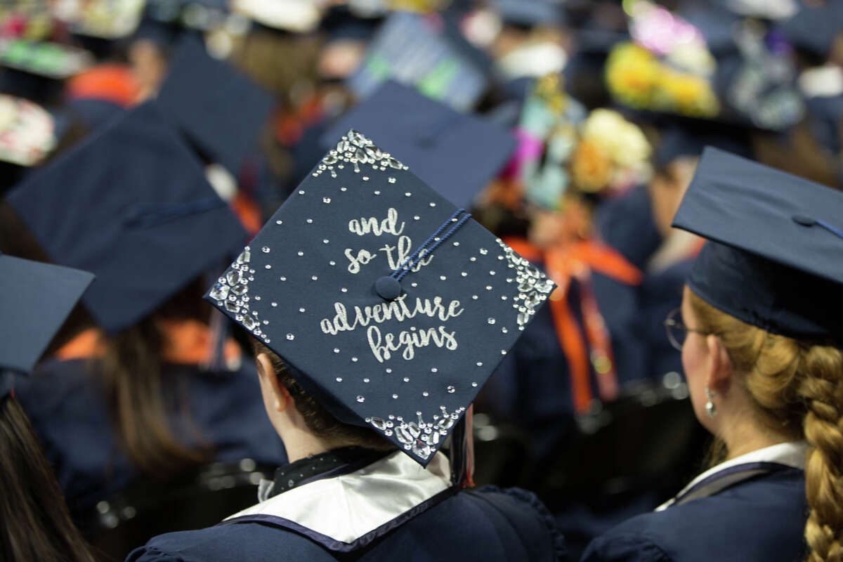 Photos: UTSA's Largest Graduating Class Walked The Stage This Weekend