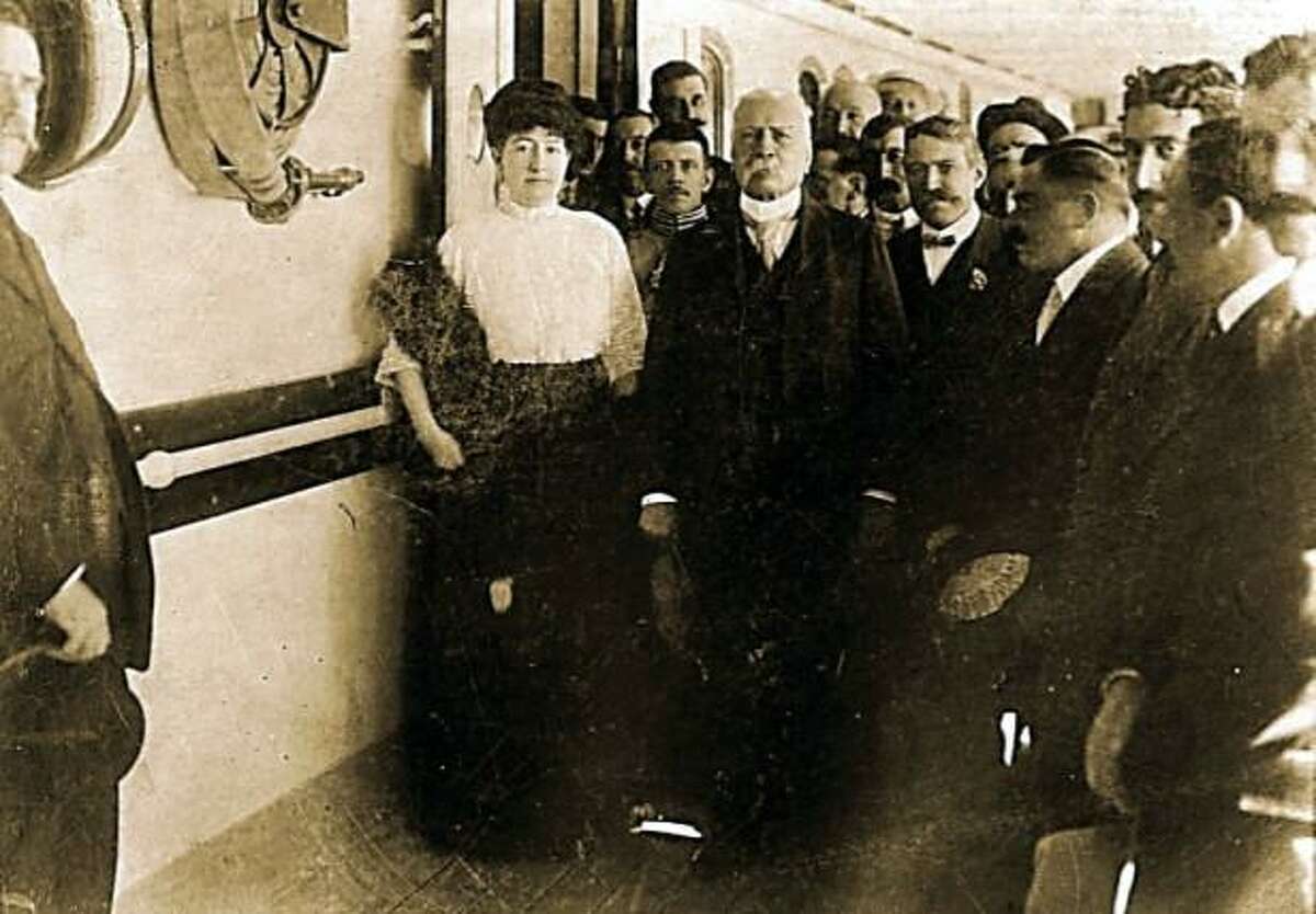 Porfirio Díaz rumbo al exilio a bordo del vapor Ypiranga.