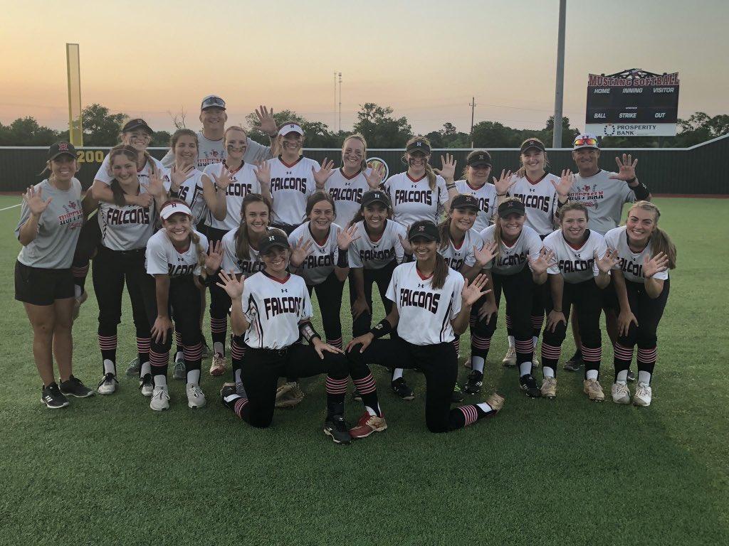 Hargrave sotball, baseball extend postseasons with series sweeps