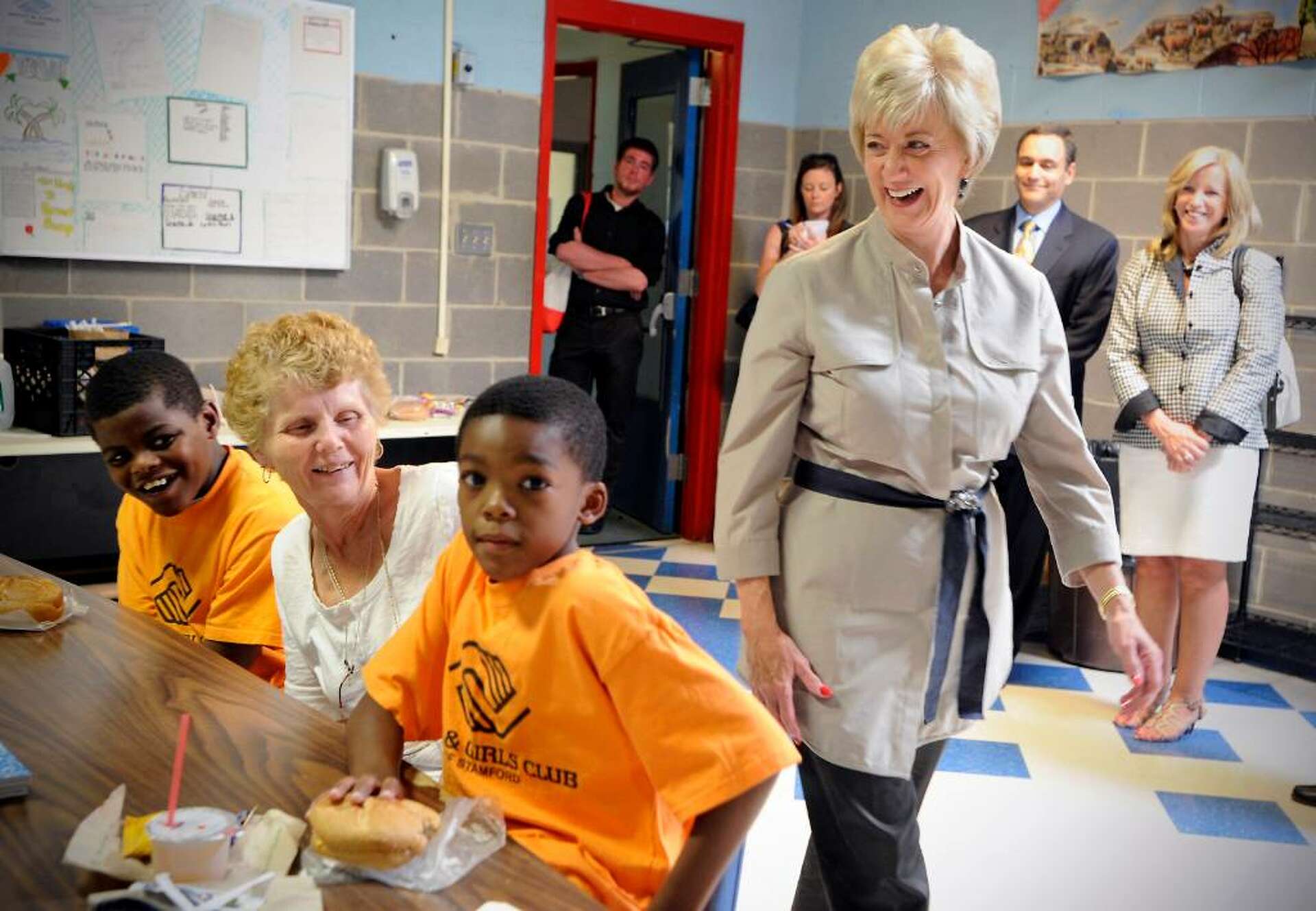 Linda Mcmahon'S Tour: The Future Of Education Hangs In The Balance! - aes1r3x