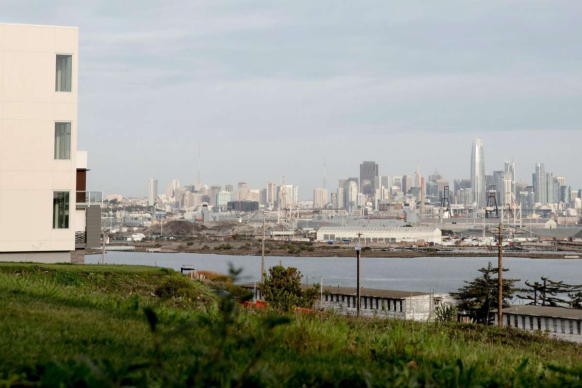SF health official played a role in shipyard home sales