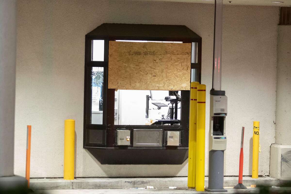 photo of damage to a Walgreens in Vallejo