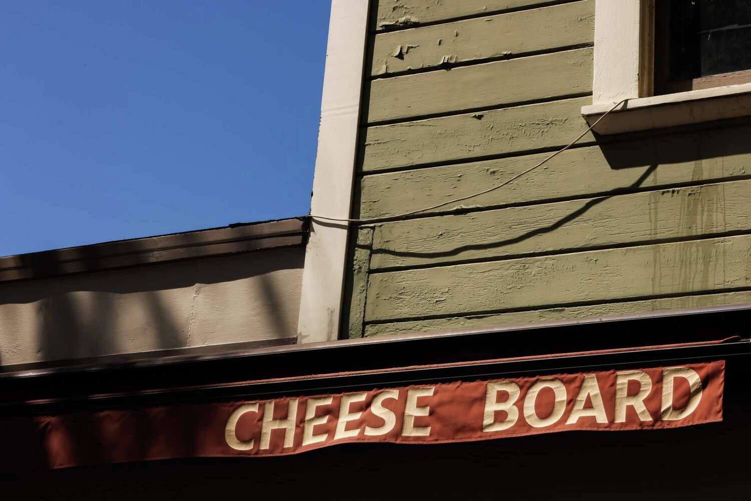 How classic Berkeley restaurant Cheese Board Pizza built its timeless vibe