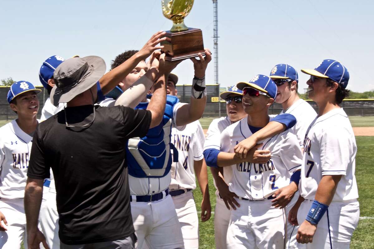 Owls keep flying Hale Center raises past Gruver into semifinals