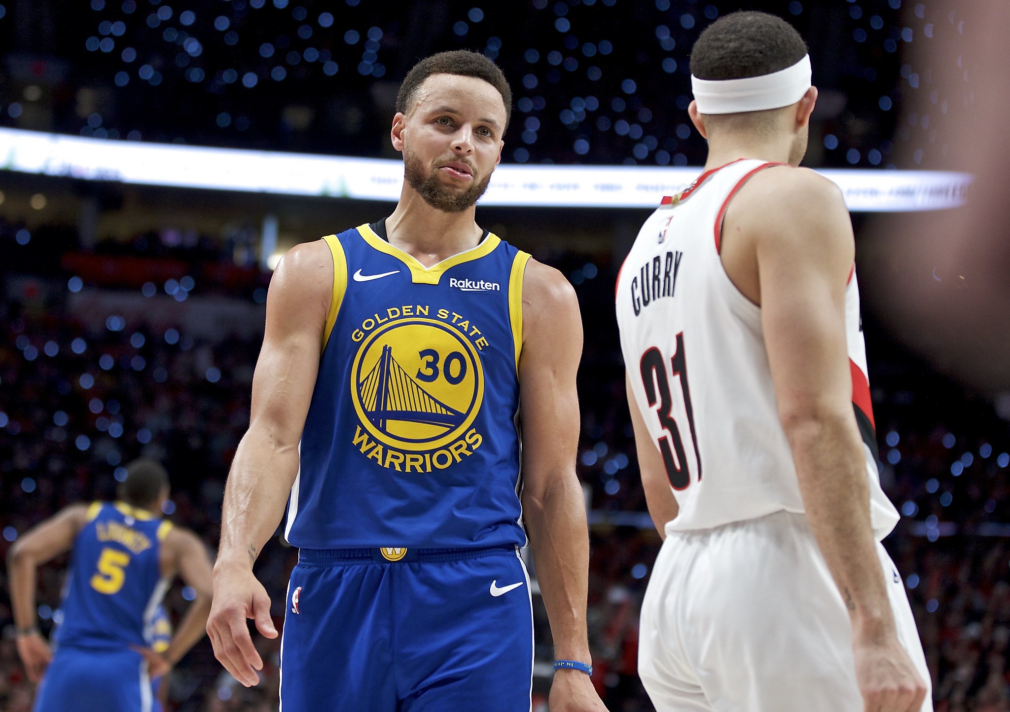 Warriors Stephen Curry Called For Traveling By Brother Seth On Key 3