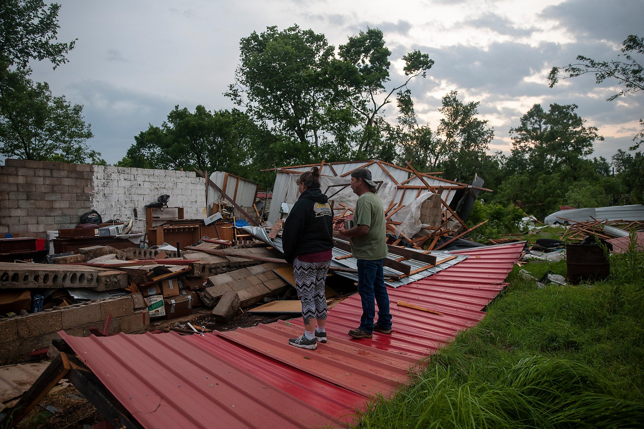 Storms in Midwest leave string of tornadoes, flooding