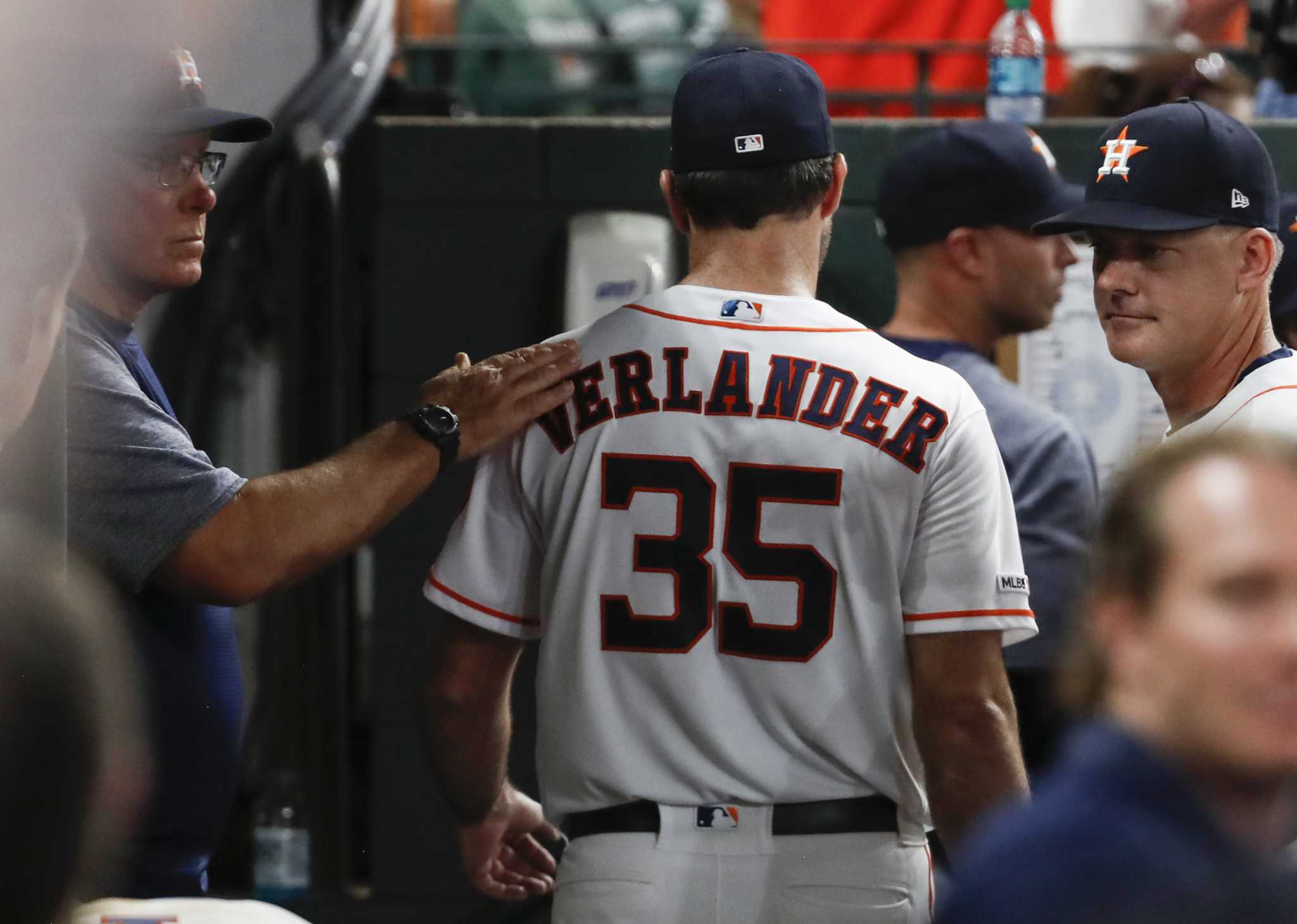 McHugh, White help Astros over Mariners 5-1