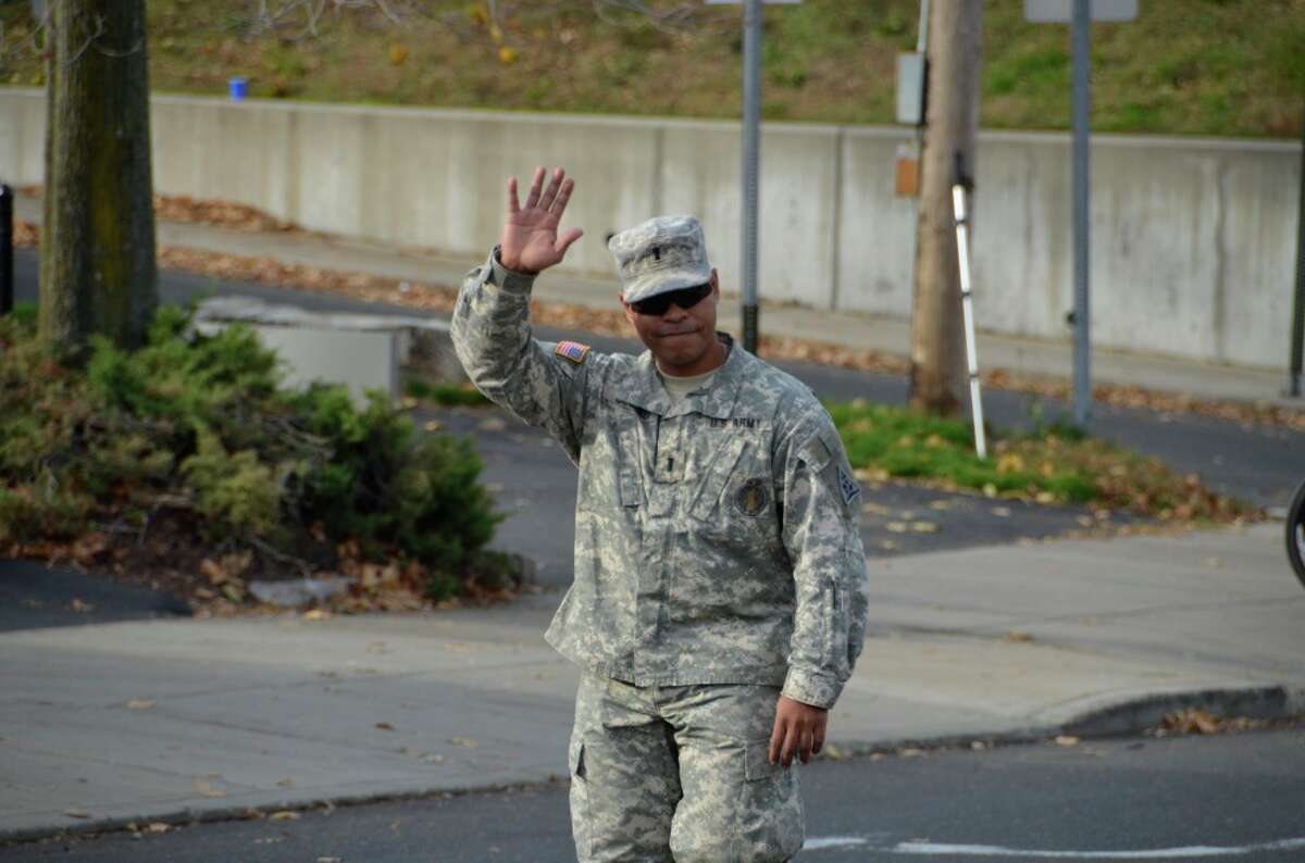 veterans parade_24