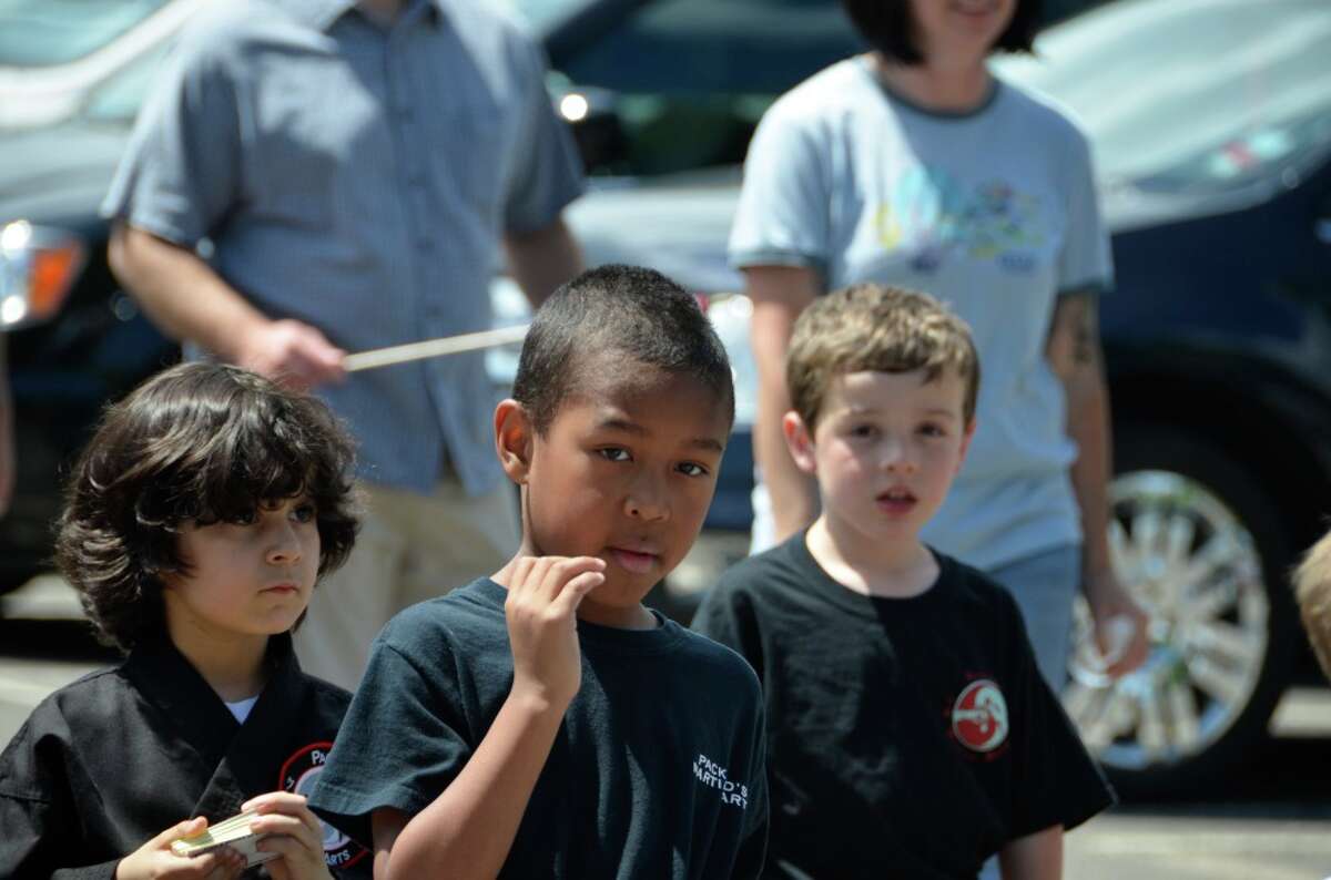parade_76