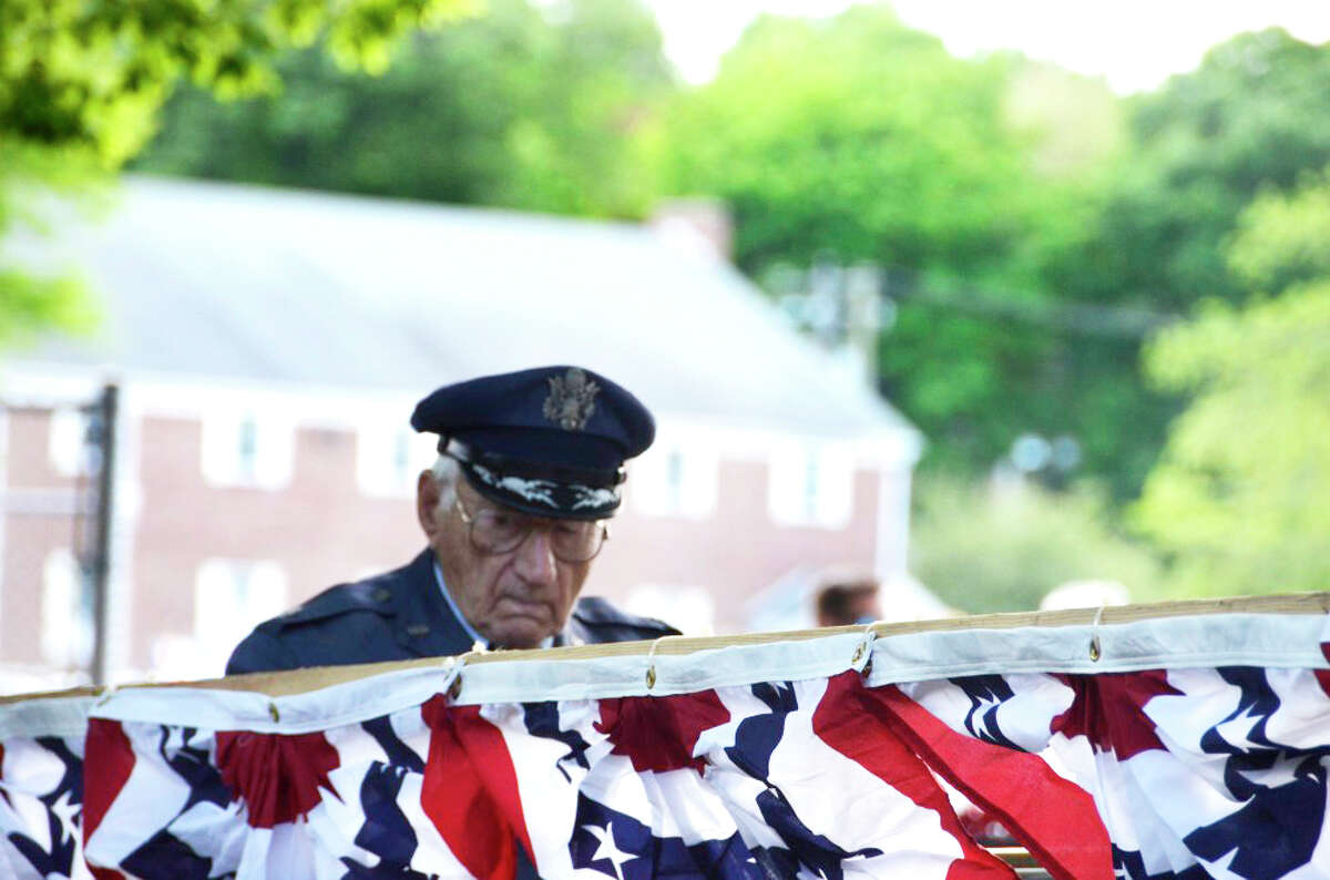parade_72