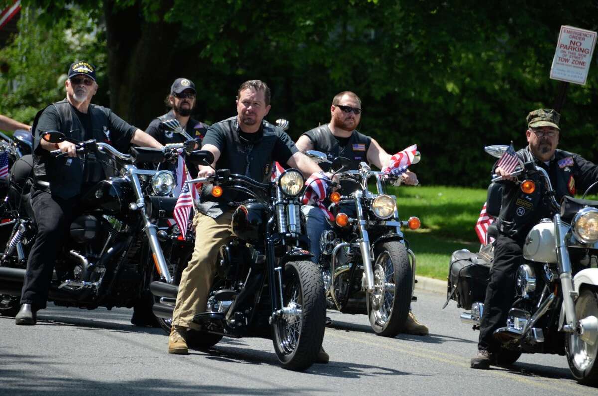 parade_67