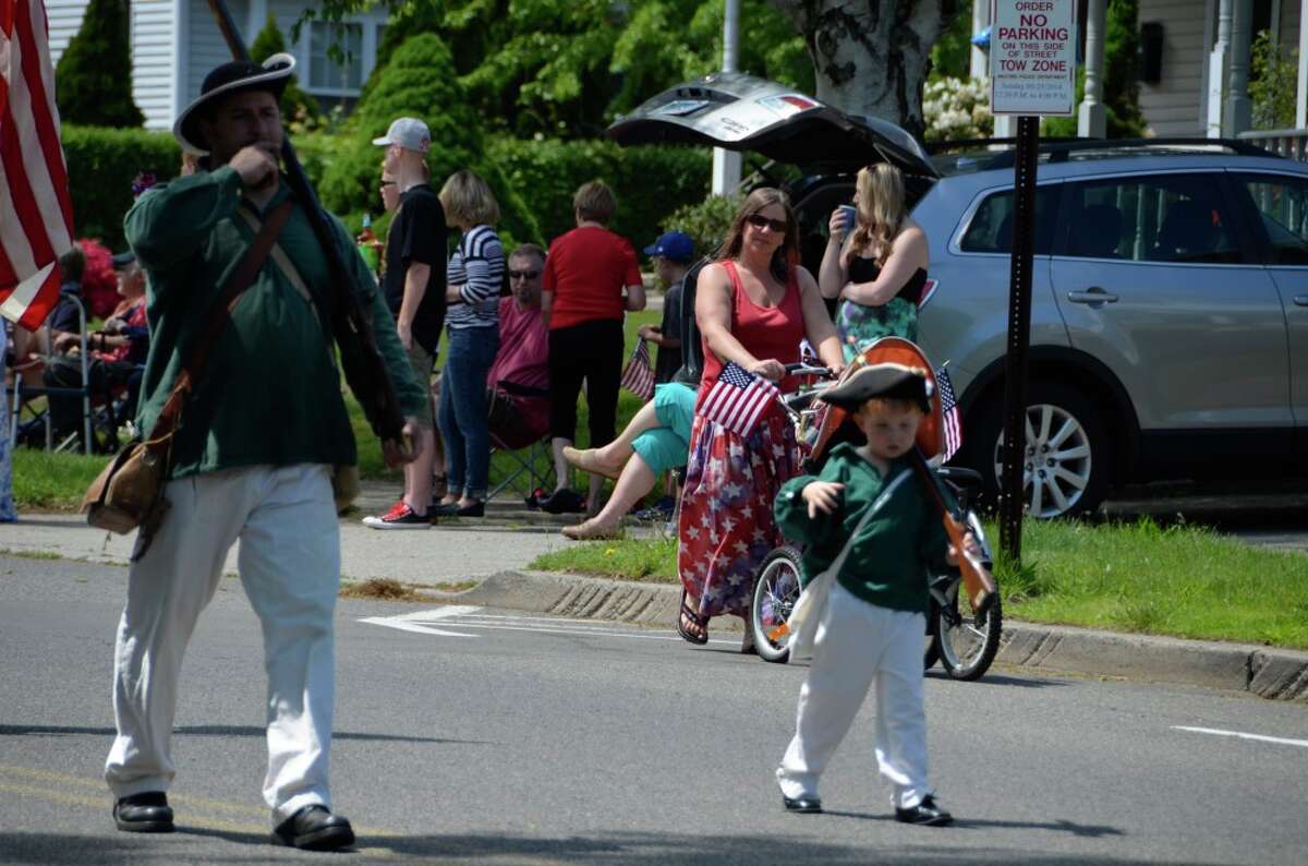 parade_52