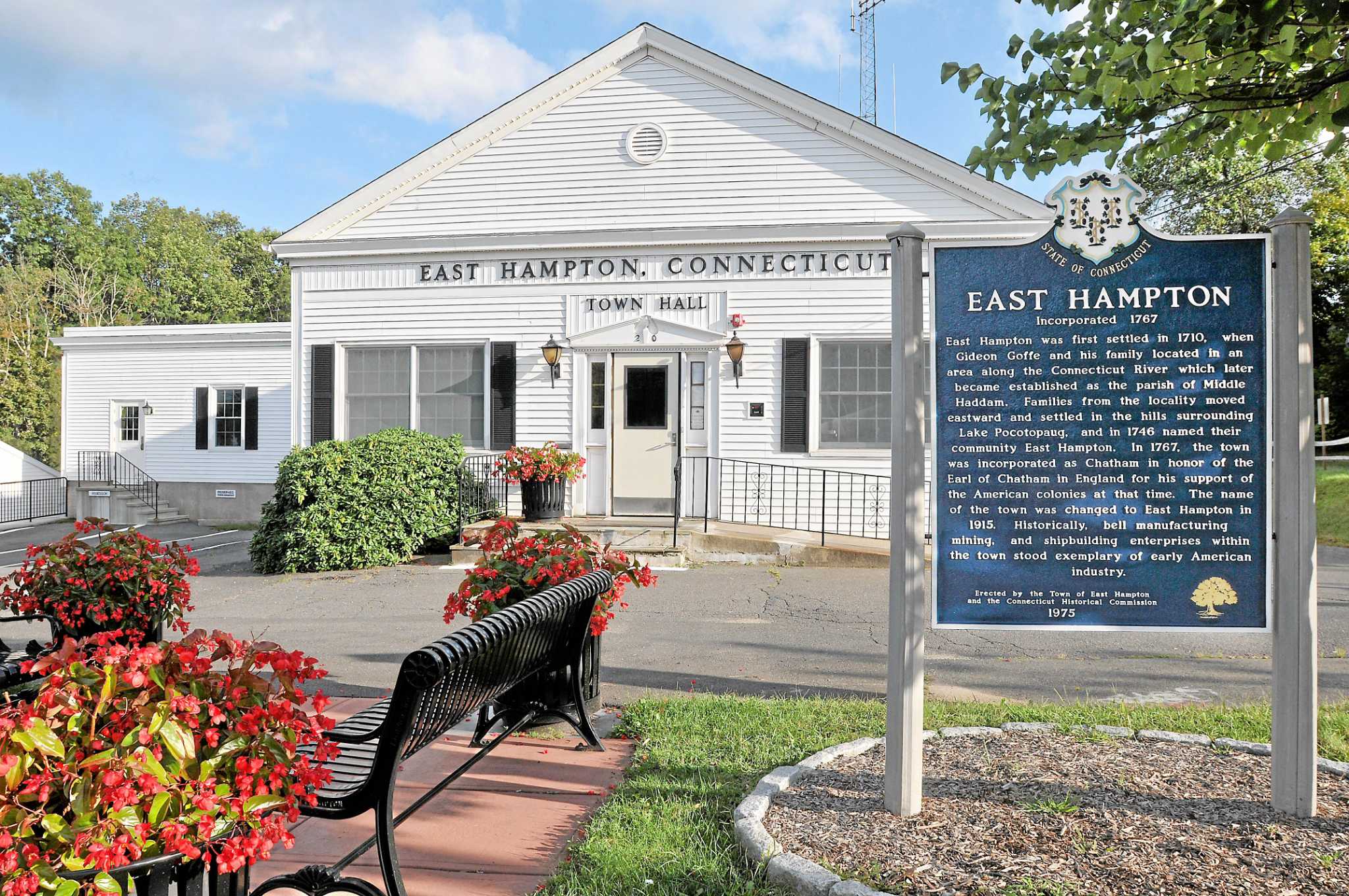 Finance board approves sale of East Hampton town hall building