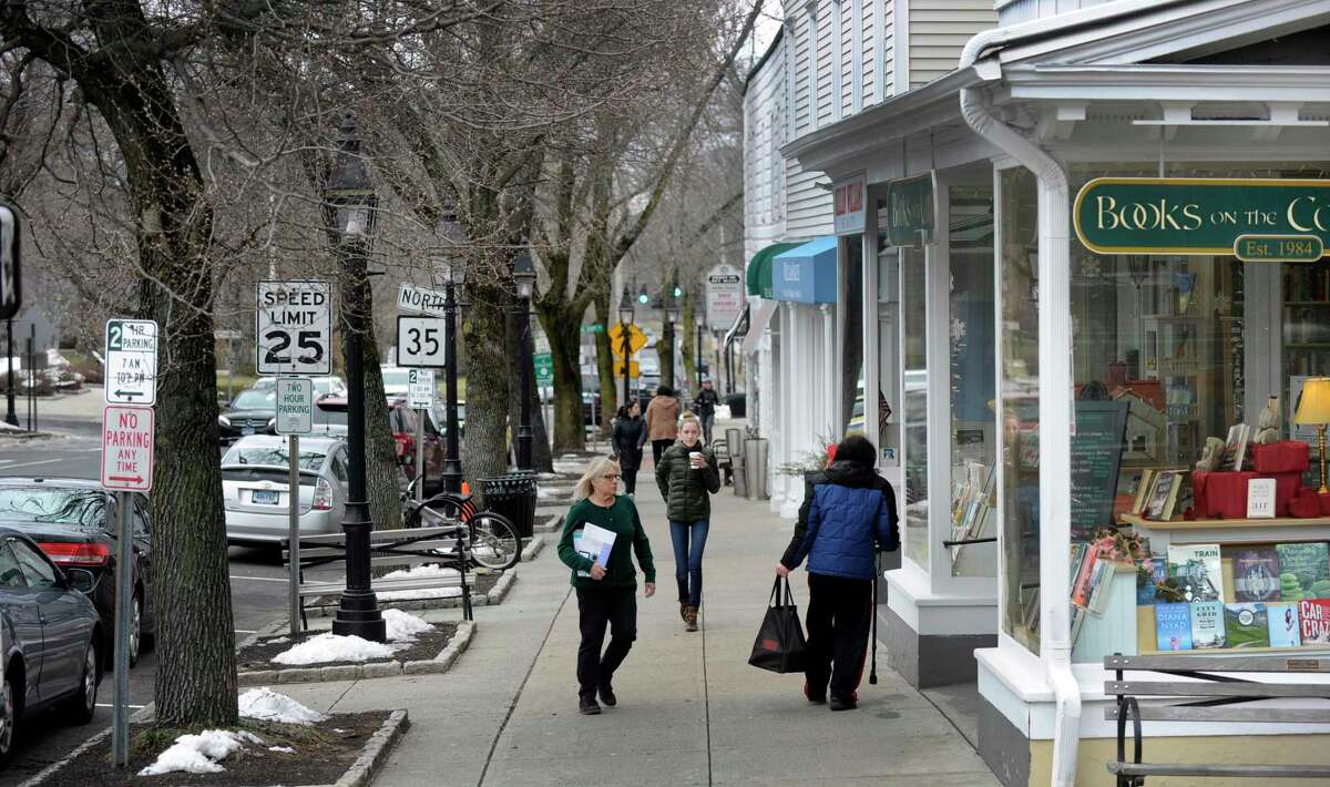 There are many upcoming community events happening in Ridgefield such as a webinar being presented by the library in the town about winter comfort foods, classes through the Continuing Education Program in the town, and a Books and Breakfast event through the library.