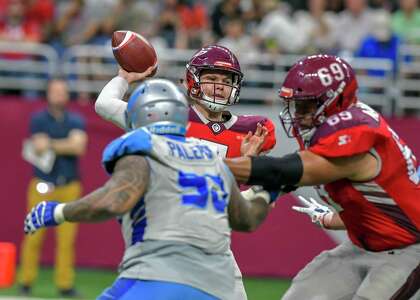 Bankrupt Football League S Gear Sold At San Antonio Court Auction
