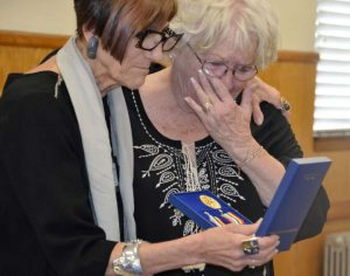 Rosa Delauro Delivers Korean Peace Medals In Milford