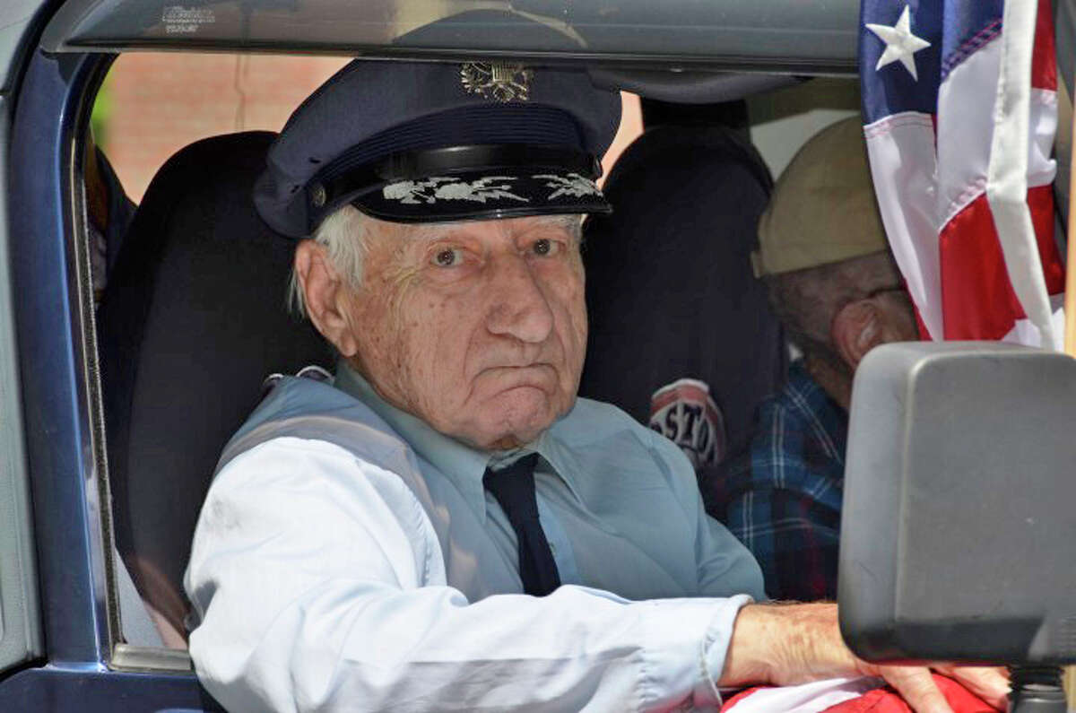 Memorial parade_25