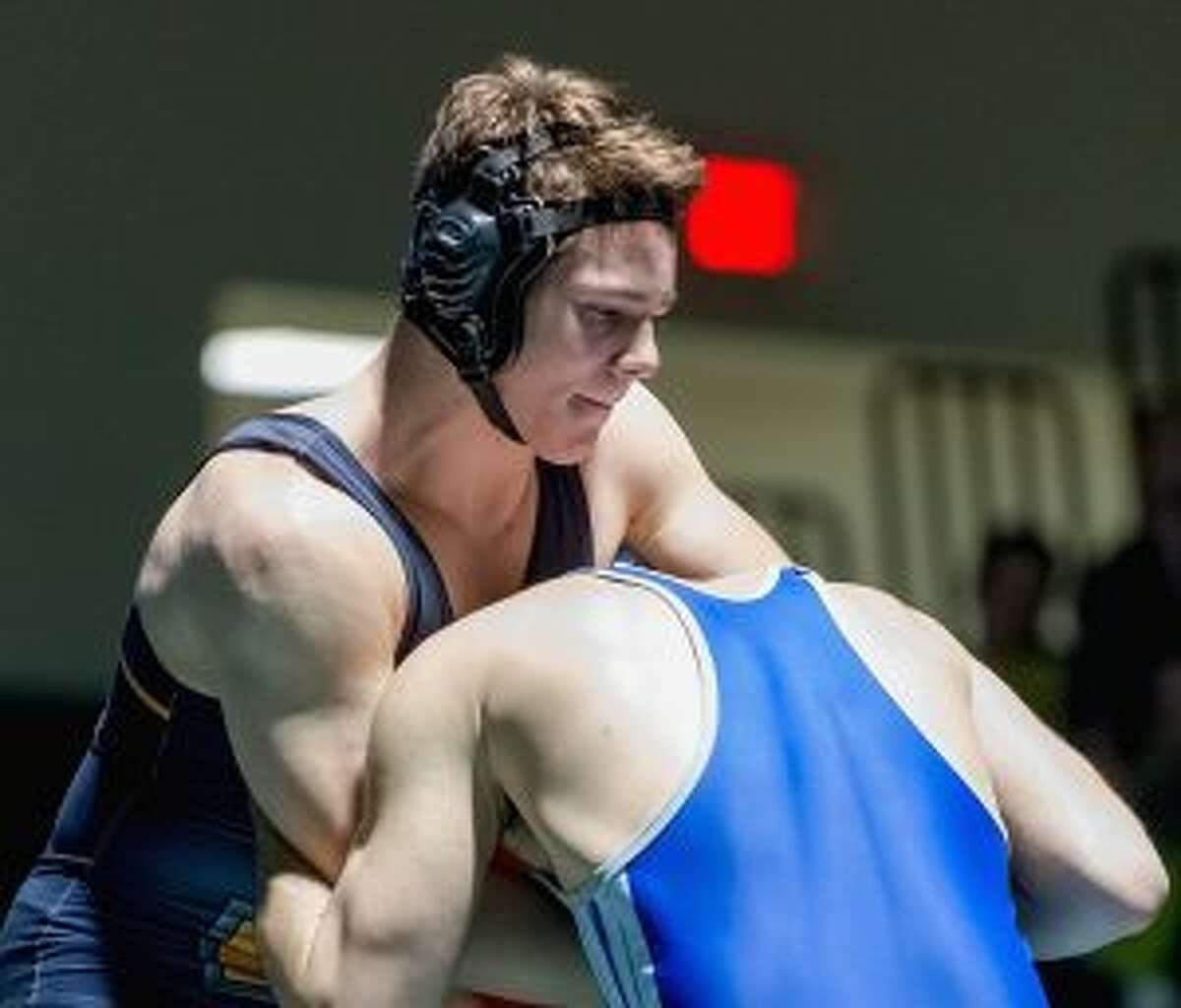 Wrestling Lawmen qualify five for State Open