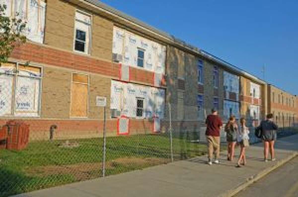 Parents get preview before West Shore Middle School opened today