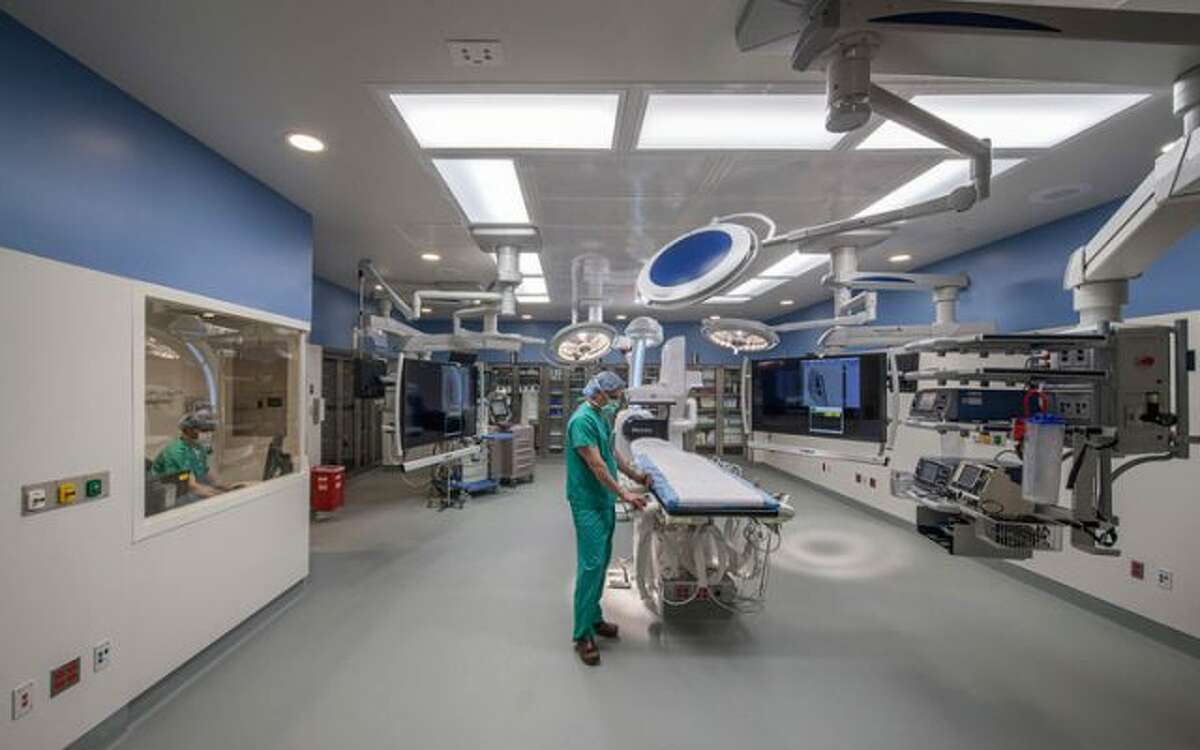 The new Elizabeth M. Pfriem Hybrid Operating Room at Bridgeport Hospital.